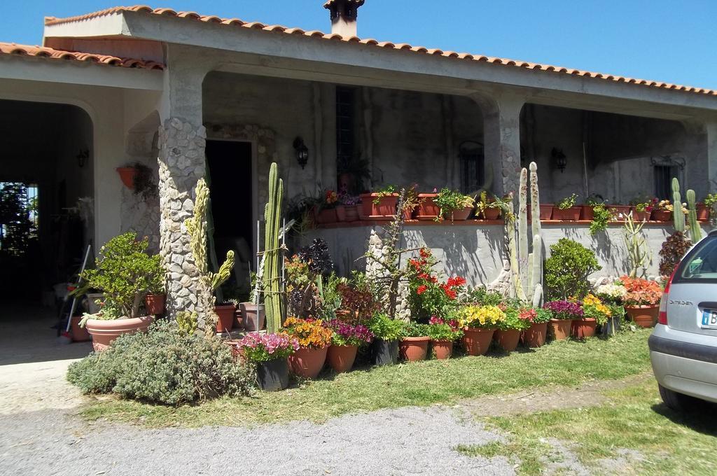 Il Vecchioliveto Di Ornella Acomodação com café da manhã Marrùbiu Exterior foto